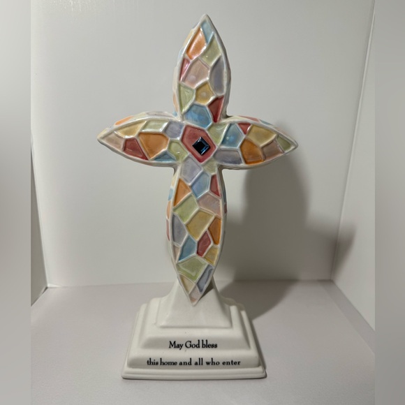 Avon Bisque with Mosaic Ceramic Glass Light up Cross. (C) - Picture 4 of 8